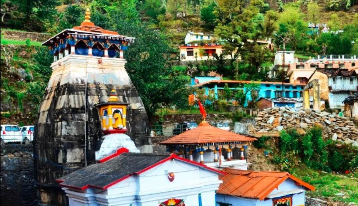 Char Dham yatra scenic banner